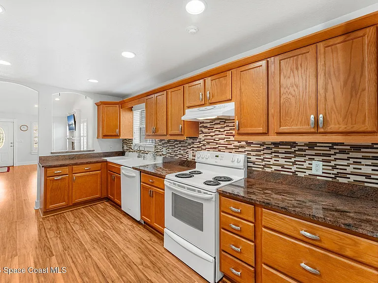 116 Rosa L Jones Dr — Photo 24