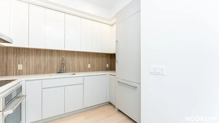 Rented by Nooklyn NYC LLC | media 24