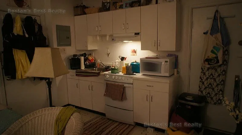 Studio, 1.0 bath, $1,900 — Photo 2