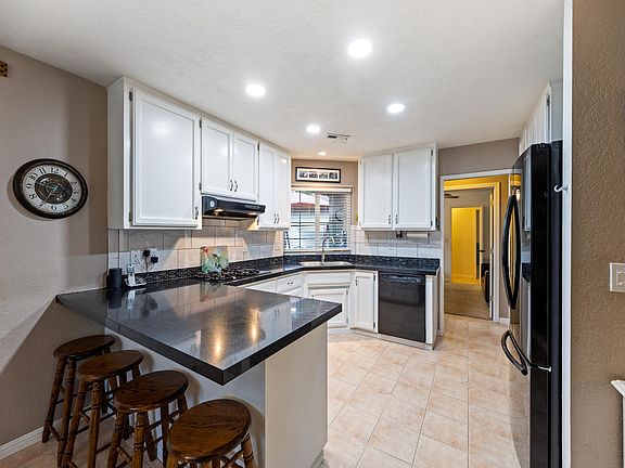 5th image of 2774 Teal Ct