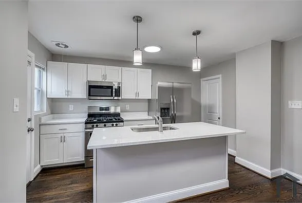 703 Aldworth Rd — Photo 4