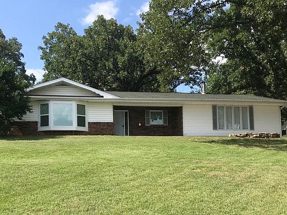 2nd image of 229 Dogwood Park Trl Unit B