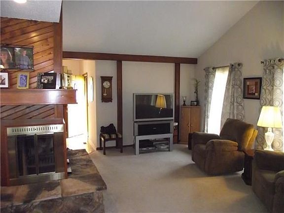 3rd image of 2470 Garden Creek Dr