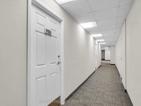 5th image of 15 Maplewood Ave #Penthouse 6