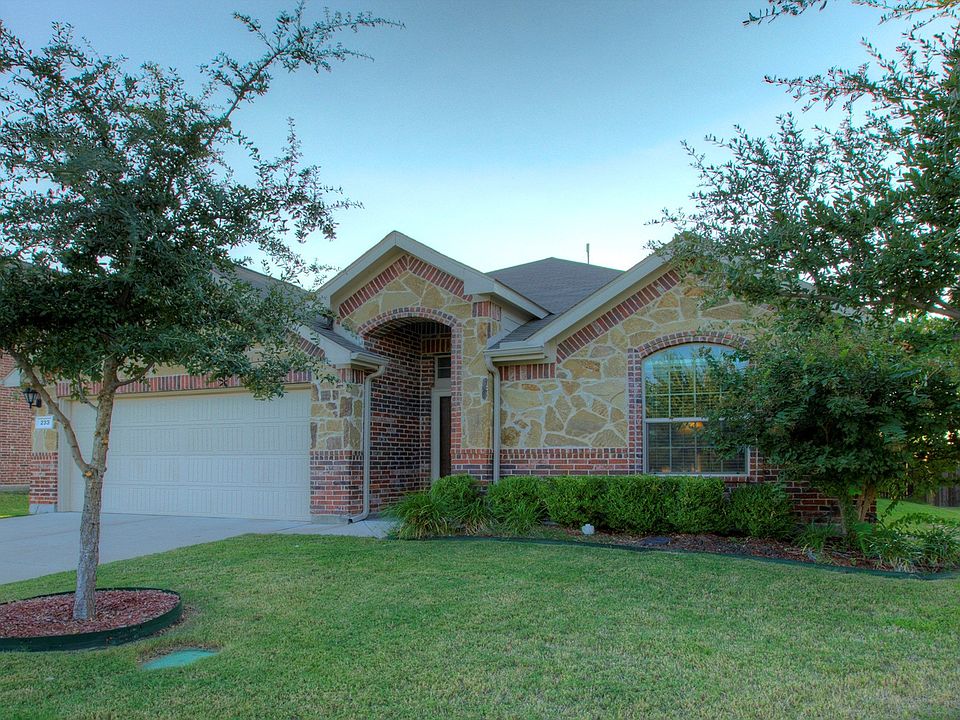 1st image of 233 Lamar Dr