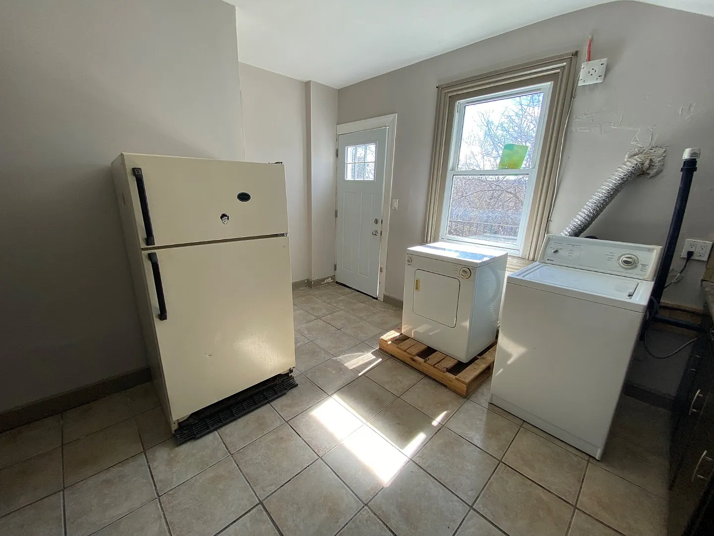 26 Eastchester St Catharines ON L2P 2V6 — Photo 3