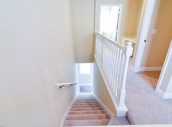 5th image of 5560 Berkshire Dr APT 203