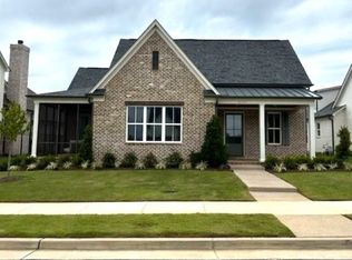 2135 Greenbrier Lakes Blvd N, Piperton, TN 38017