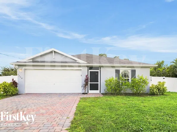 1724 NE 34th St, Cape Coral, FL 33909