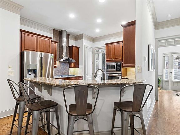 5th image of 941 Persimmon Point