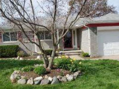 18730 Jeanette St, Southfield, MI, 48075