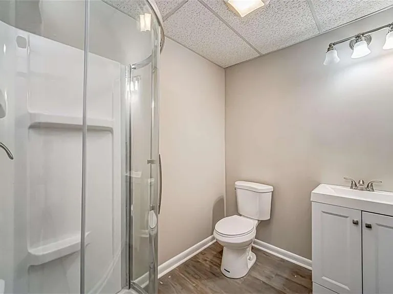 2218 Woodfern Dr — Photo 57