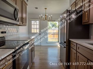 1224 Mockingbird Ln, Desoto, TX 75115