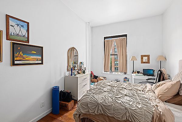 1st image of 200 9th Ave APT 3A