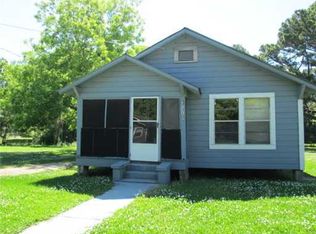 4201 Magnolia St, Moss Point, MS 39563