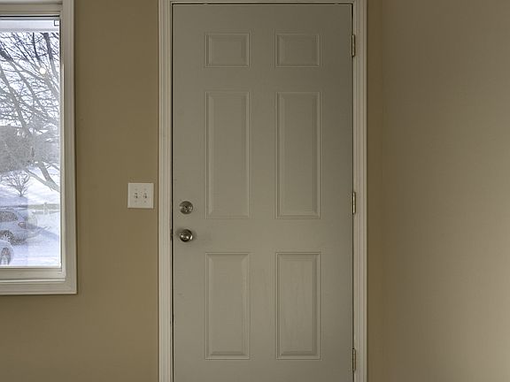 4th image of 6910 Pinkney St