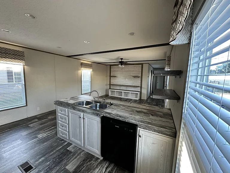 3150 Plateau Dr #805 — Photo 2
