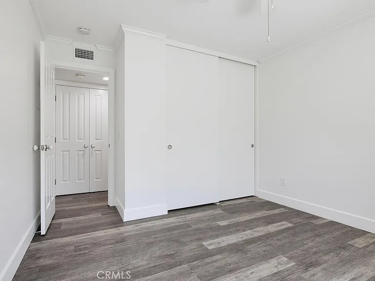 23411 Cambridge Rd — Photo 17