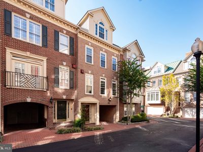 824 Water Pl, Alexandria, VA, 22314