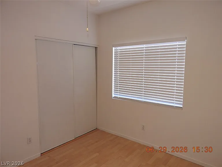 742 Endicott Ct — Photo 36