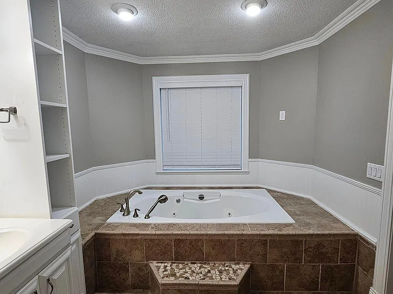 Master Bathroom with jetted tub