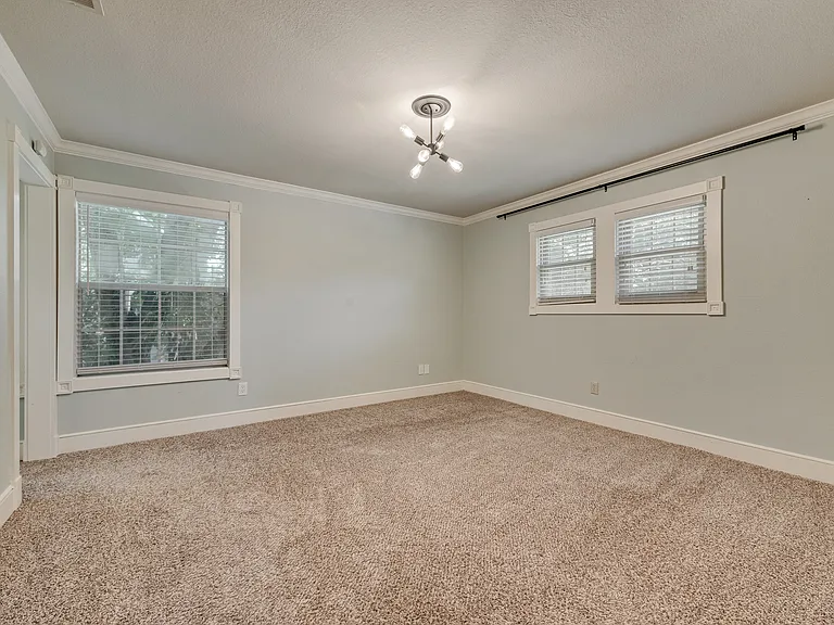 4641 Reunion Dr — Photo 18