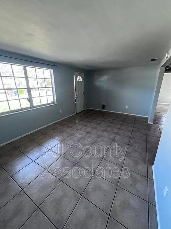 2 bed, 2.0 bath, $1,495 — Photo 3