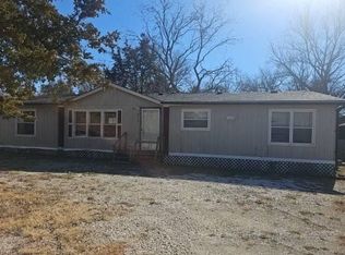 971 Cardinal Rd, Ardmore, OK 73401