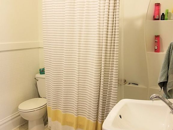 4th image of 1235 Pennsylvania St APT 3