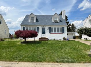 8204 Frontenac St, Philadelphia, PA 19152