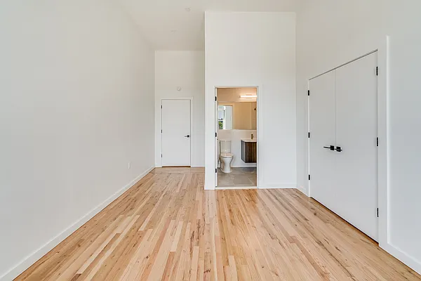 Rented by Corcoran | media 6