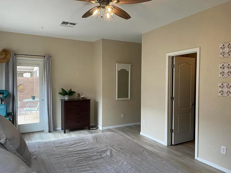 3802 E Flower Ct — Photo 15