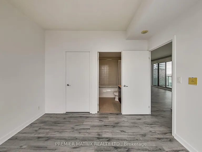 33 Lombard St #3804 — Photo 22