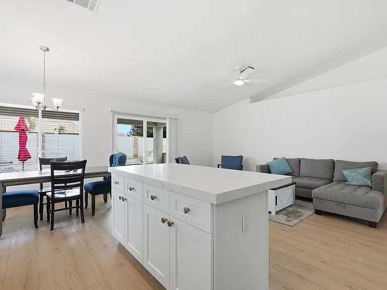 3514 E Murrieta Rd — Photo 11