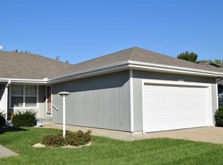 3359 SW Chelsea Cir, Topeka, KS 66614