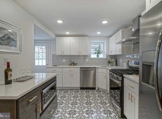937 Winton St, Philadelphia, PA 19148
