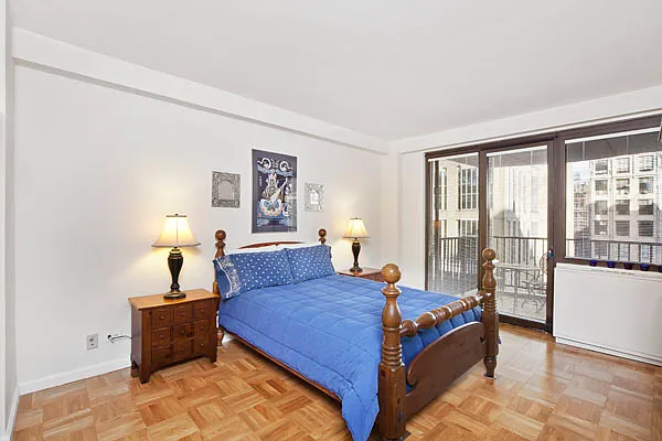 Sold by Marilyn Korn Real Estate | media 15