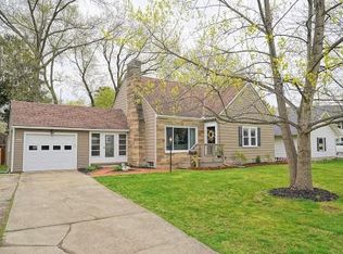 1 Landon Dr, Stow, OH 44224