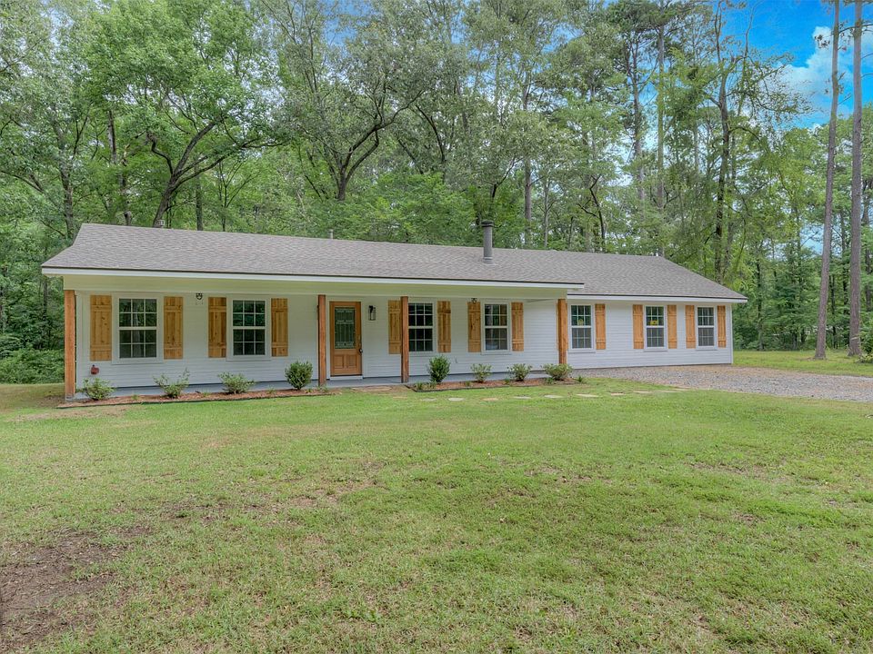1st image of 2130 Twin Lake Dr