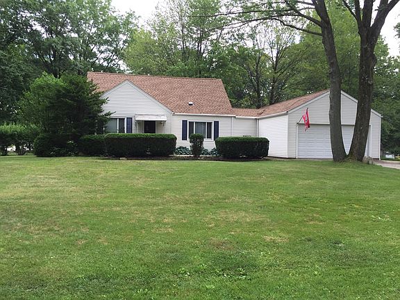 Front (west) of house and front yard. The lot is approximate