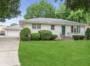 1009 Mason Ave, Aurora, IL 60506