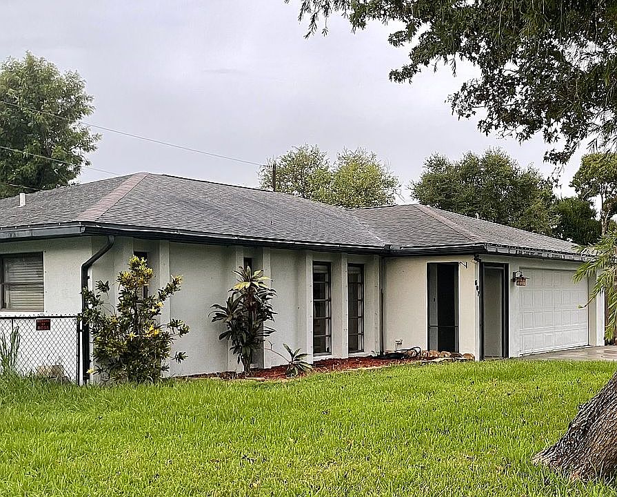 2nd image of 607 Bradenton Rd