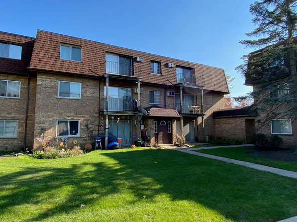 115 E Dundee Rd APT 3N, Wheeling, IL 60090