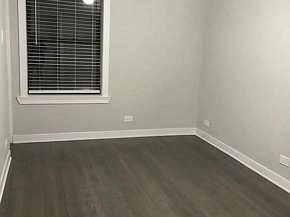 4th image of 1946 W Wilson Ave #30