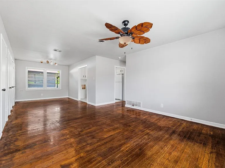1308 Rose Ave — Photo 15