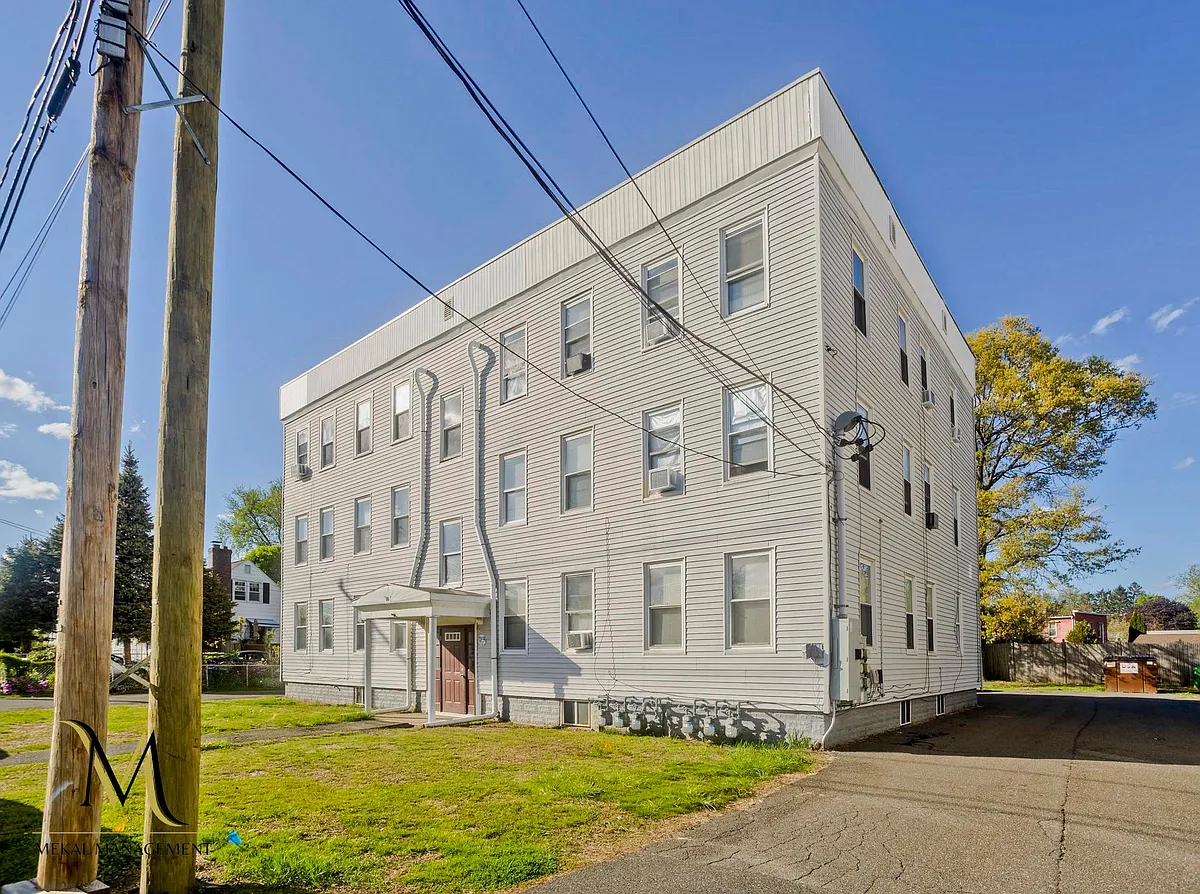 Building Photo - 36 Artisan St