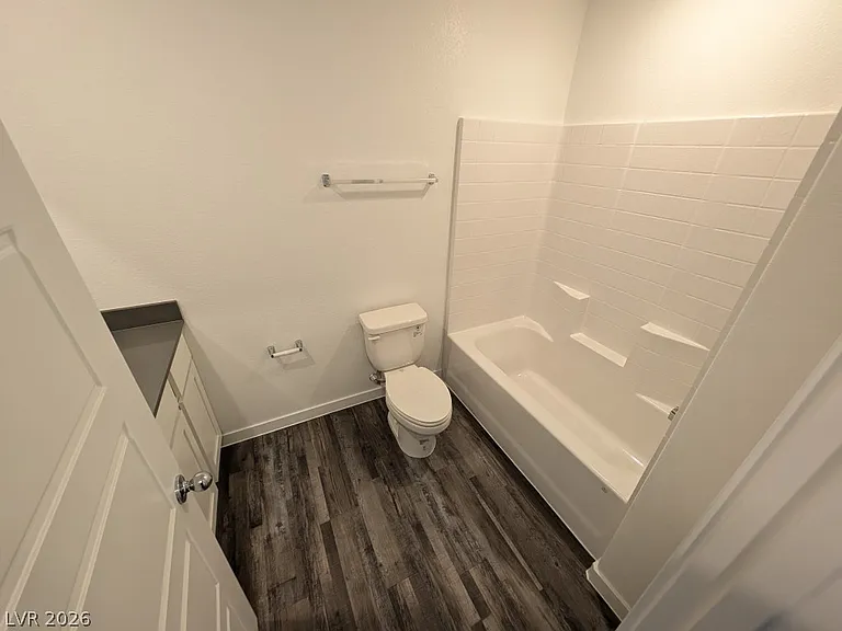 484 Golden Myna Ave — Photo 23
