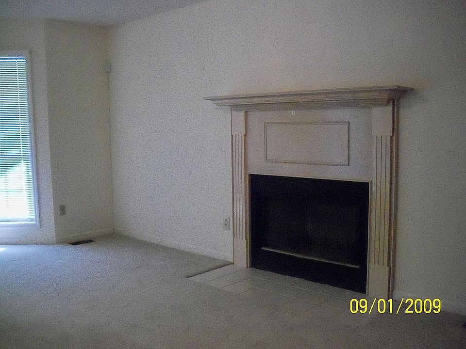 2nd image of 206 Lancaster Ave