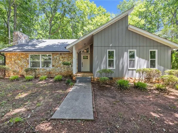 138 Ivy Ln, Mocksville, NC 27028