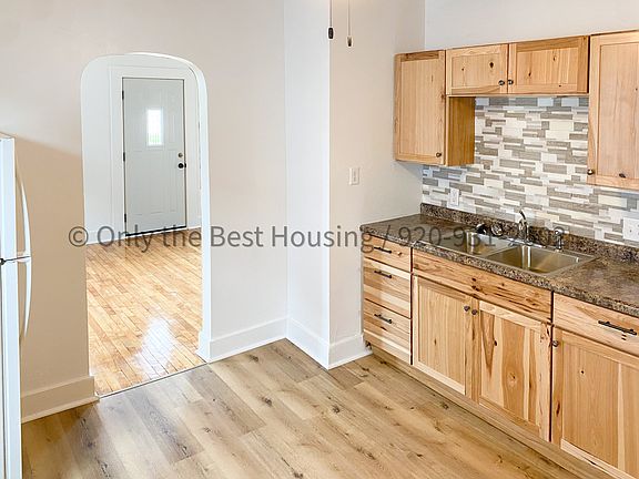 2nd image of 1307 W Bent Ave